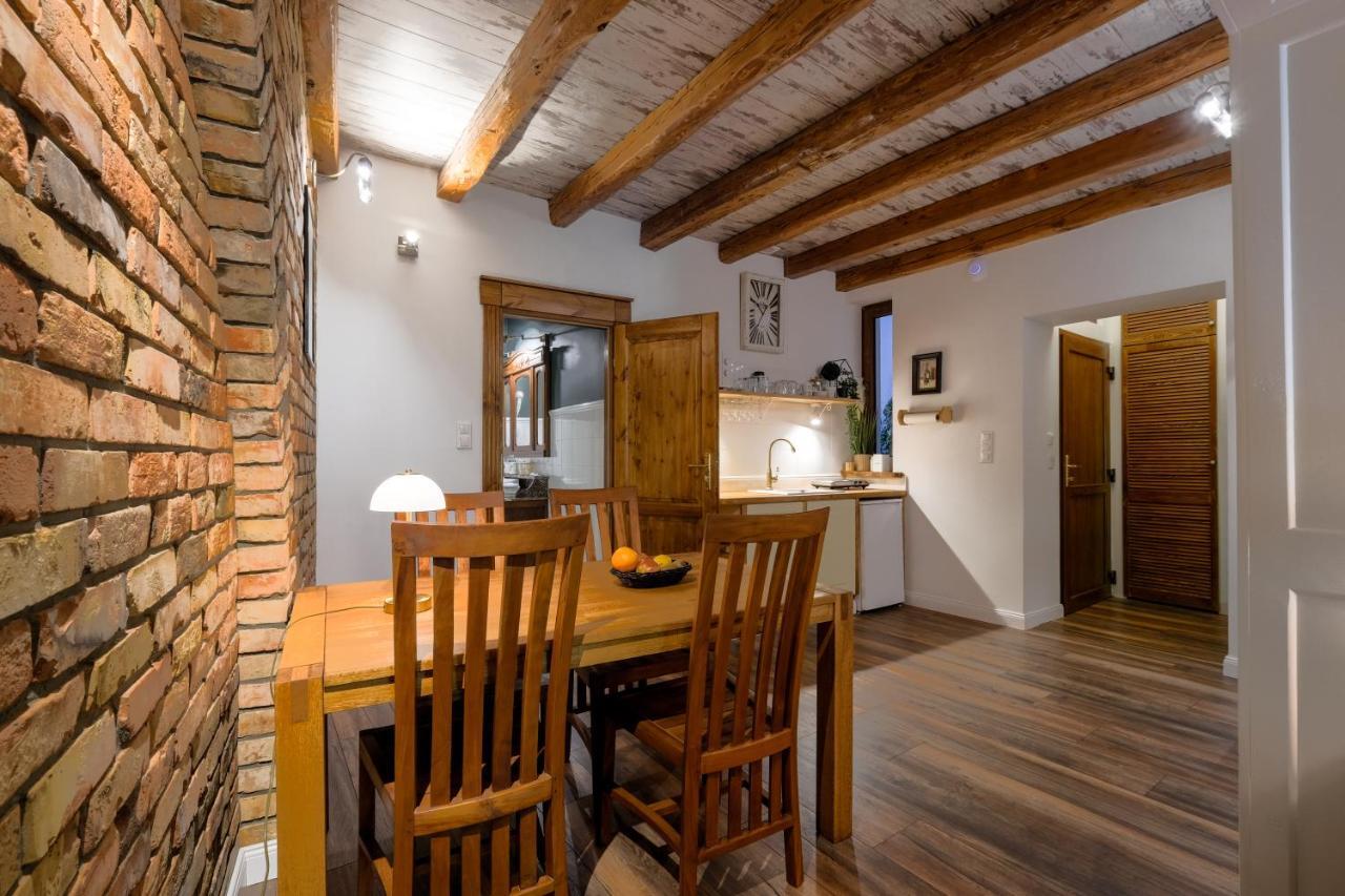 Old House Apartments Poznan Ngoại thất bức ảnh