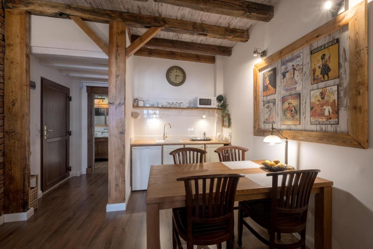 Old House Apartments Poznan Ngoại thất bức ảnh